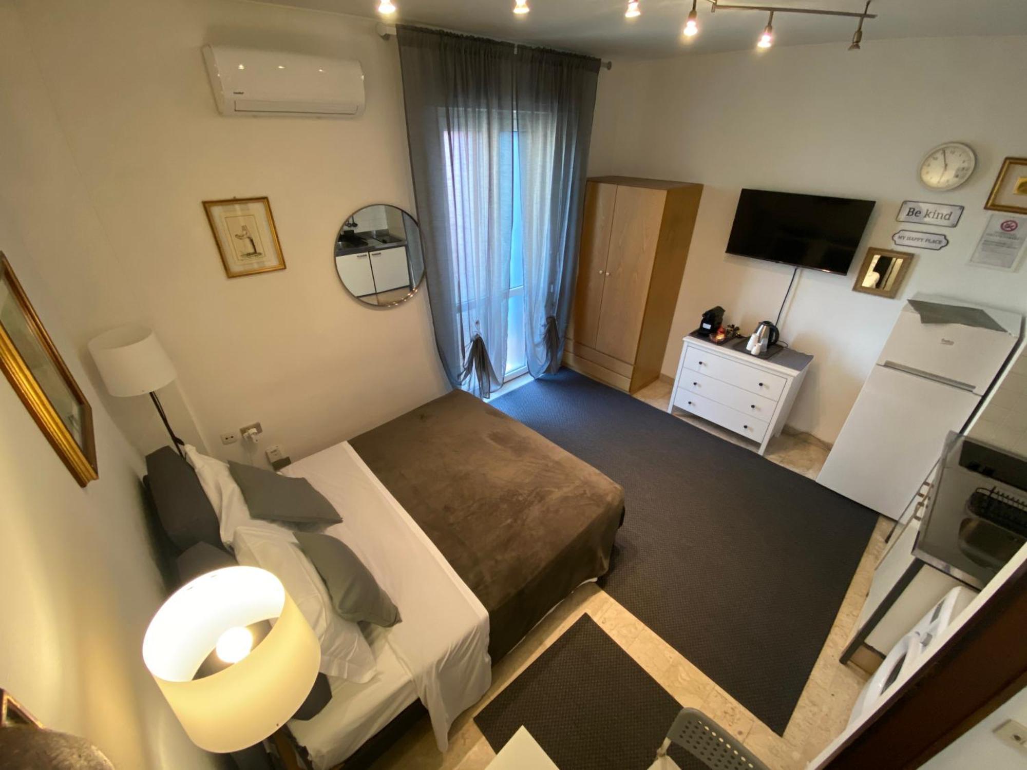 Short Rent Porta Vittoria Apartamento *